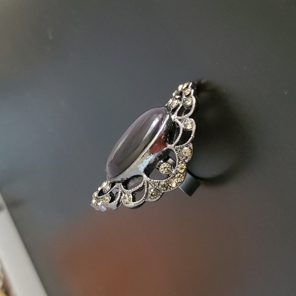 Le Château Oval Gemstone Statement Ring - Picture 2 of 5